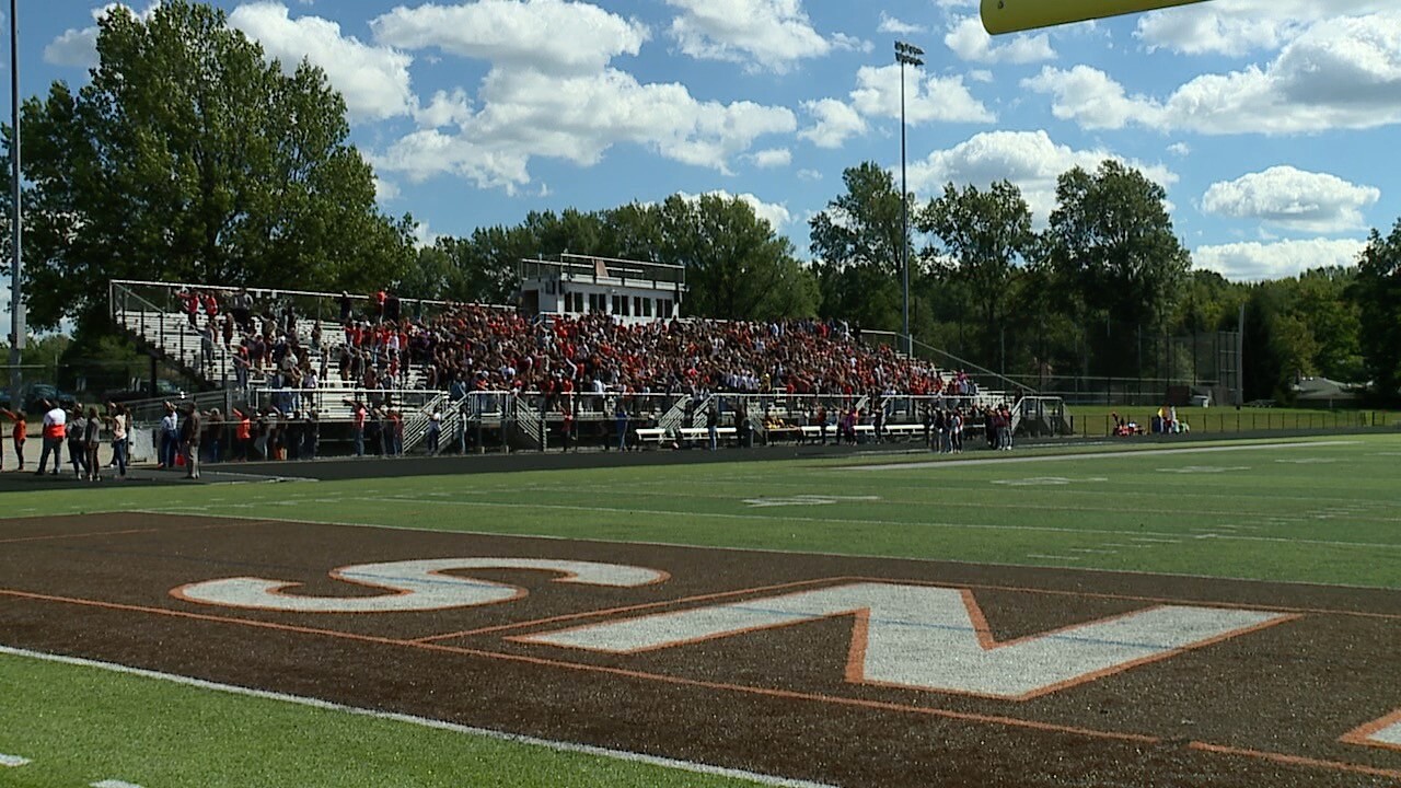 cv high school football 1.jpg