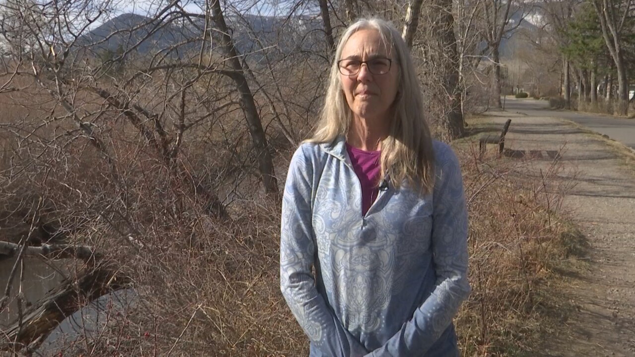 032722 BEV DAWSON_1.8.1.jpg