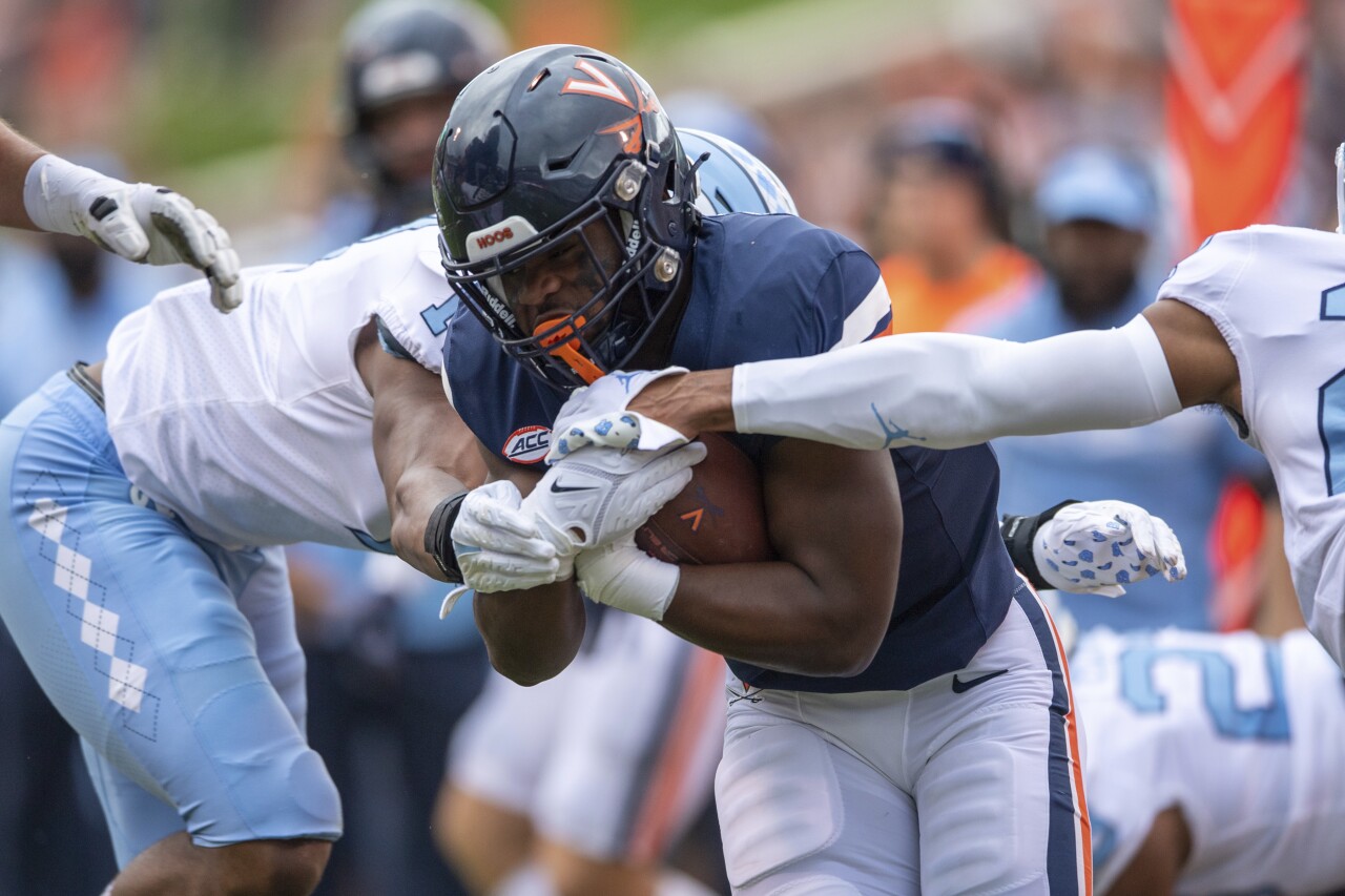 Virginia Cavaliers running back Mike Hollins vs. North Carolina Tar Heels, Nov. 5, 2022