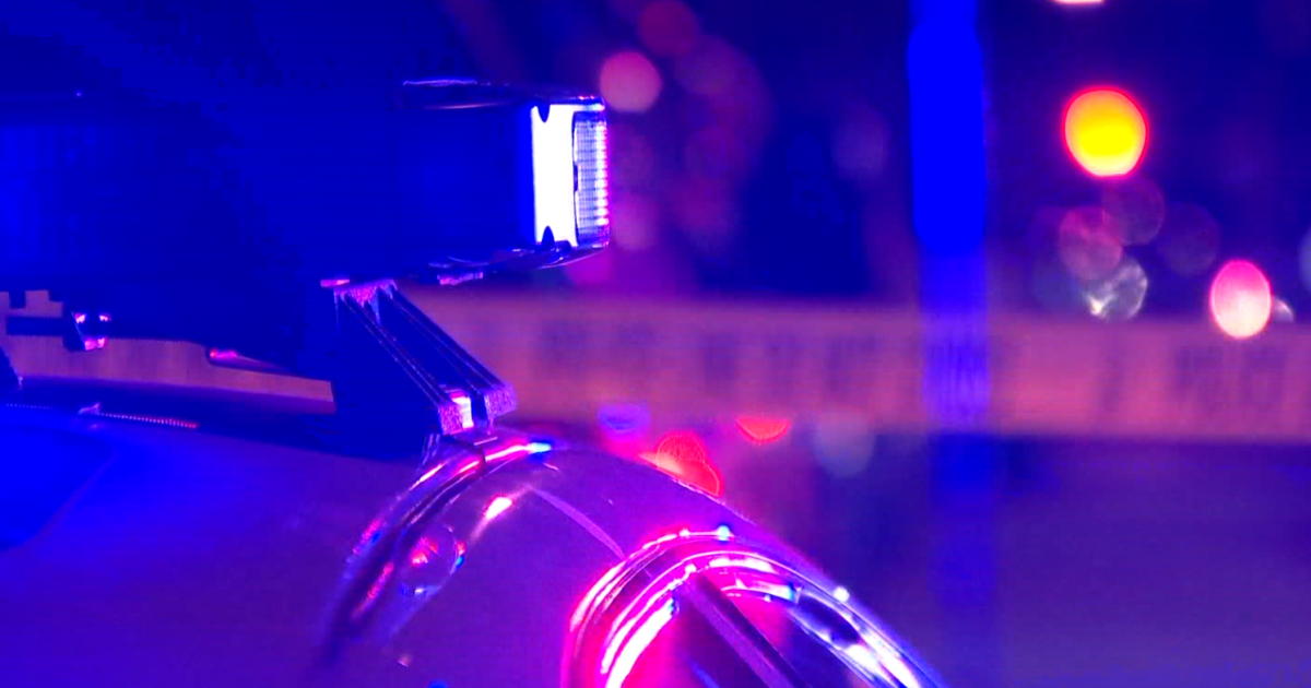 Violent holiday weekend sees mass shootings in Michigan, Illinois and Kentucky