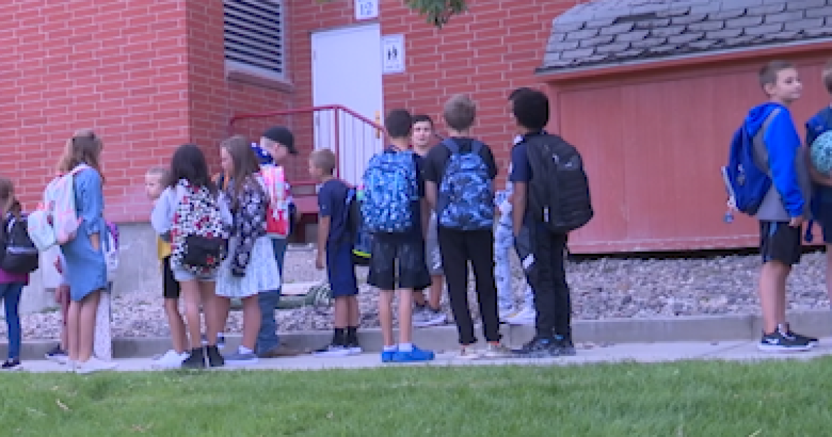 "Handle with Care" program helps students who have experienced traumatic events - Vimarsana News