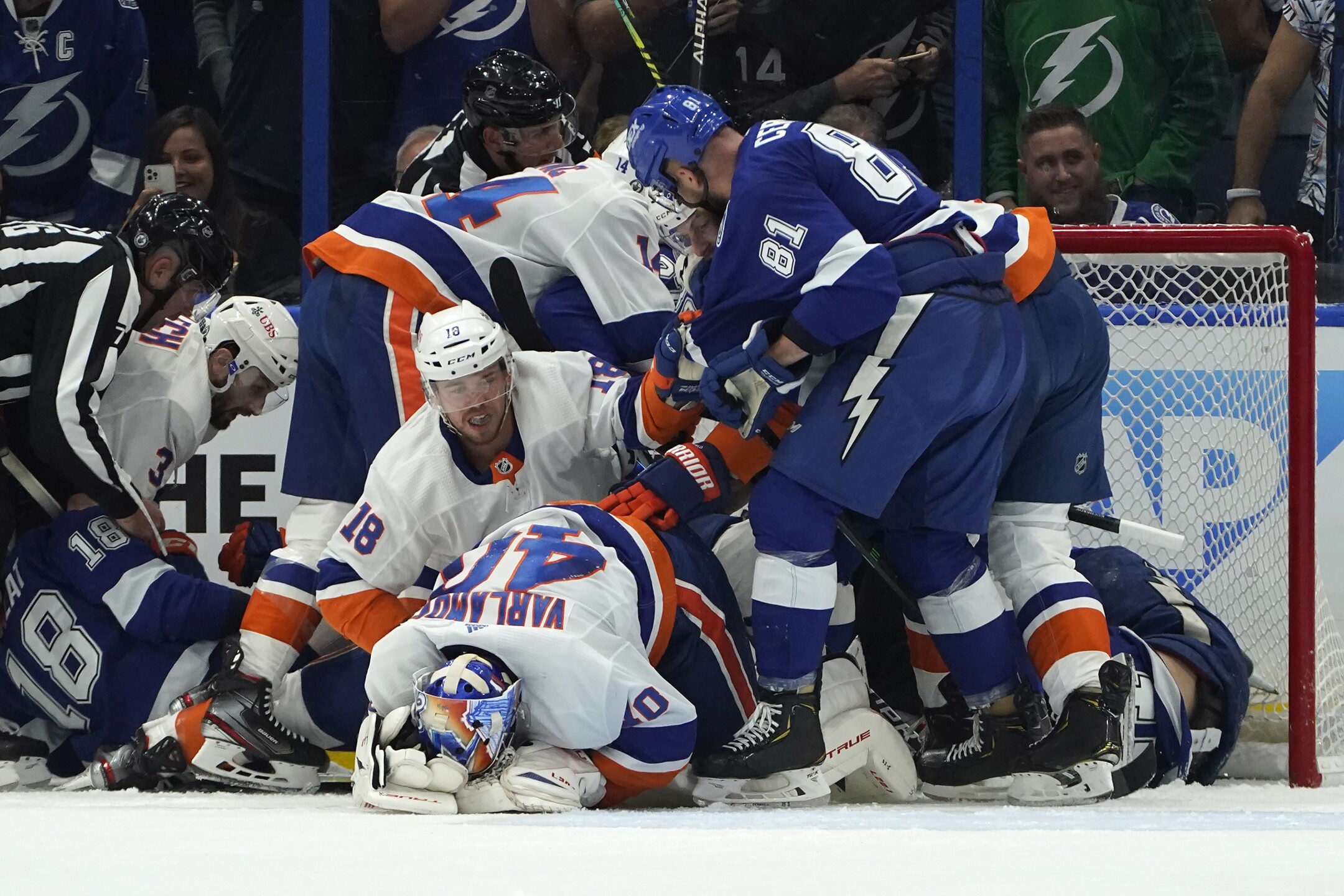 PHOTOS Tampa Bay Lightning vs New York Islanders, Game 2