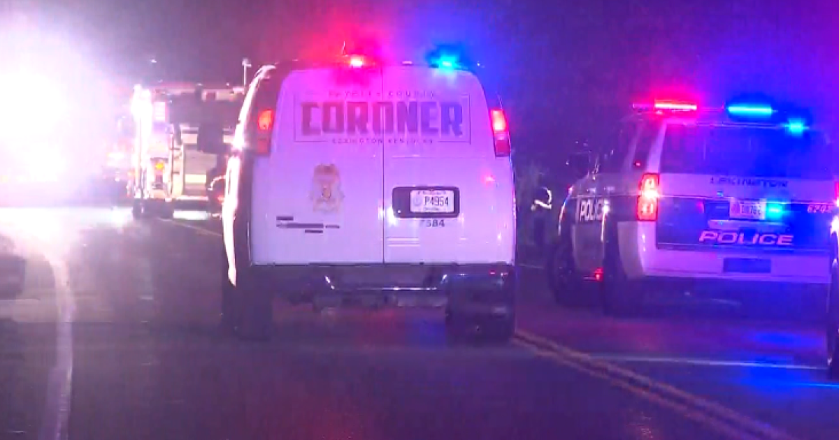 One dead, two injured after early morning crash in Lexington - Vimarsana News