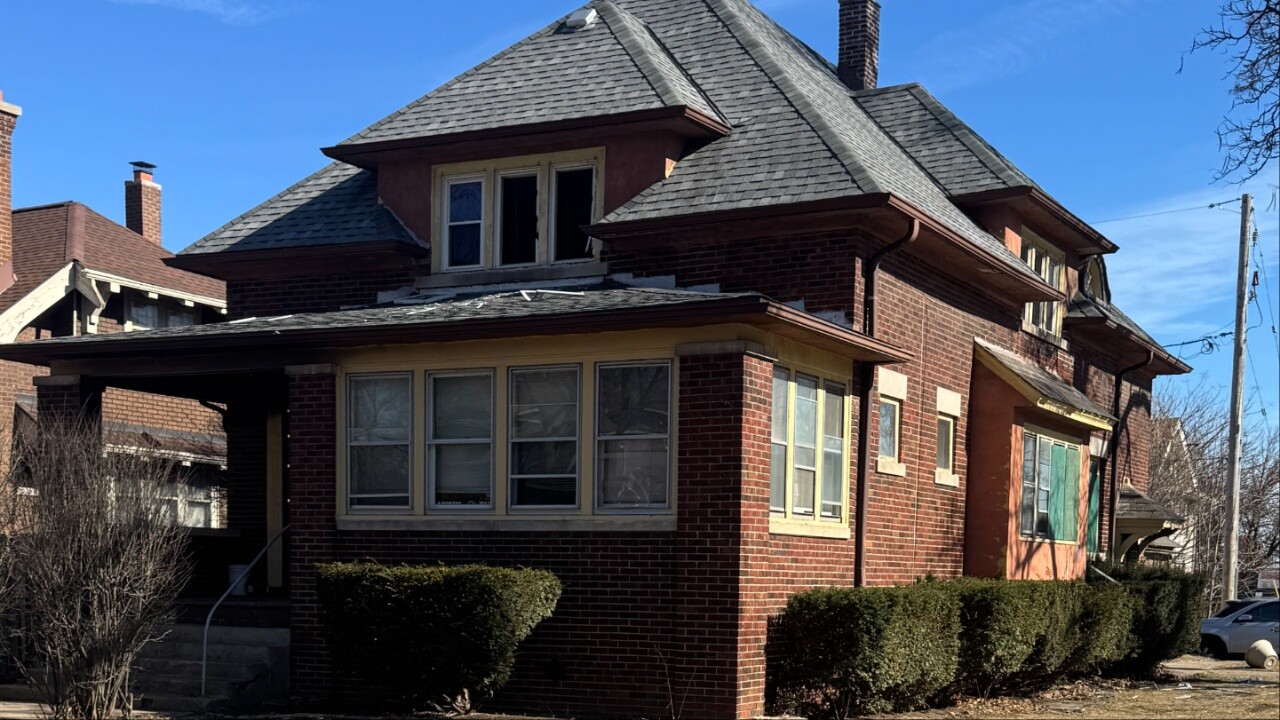 The home deemed uninhabitable near Grant Boulevard and North Avenue.