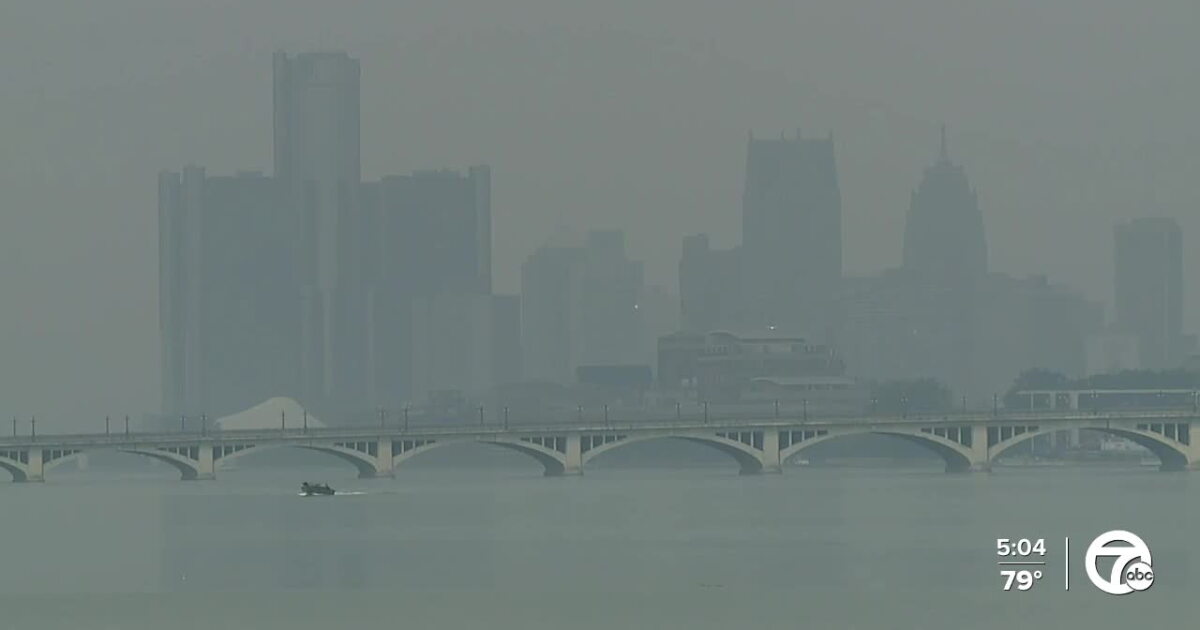 Pollution In Detroit 'Very unhealthy' air quality lingers around metro Detroit after fireworks