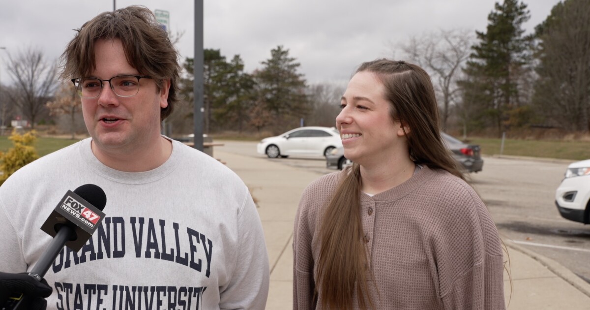 Michigan Thanksgiving travelers adjust to snow forecast affecting road conditions