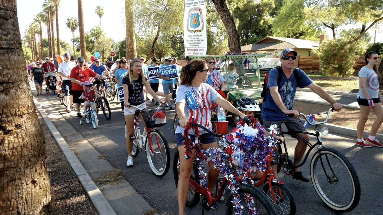 Royal Park Palms Parade.png