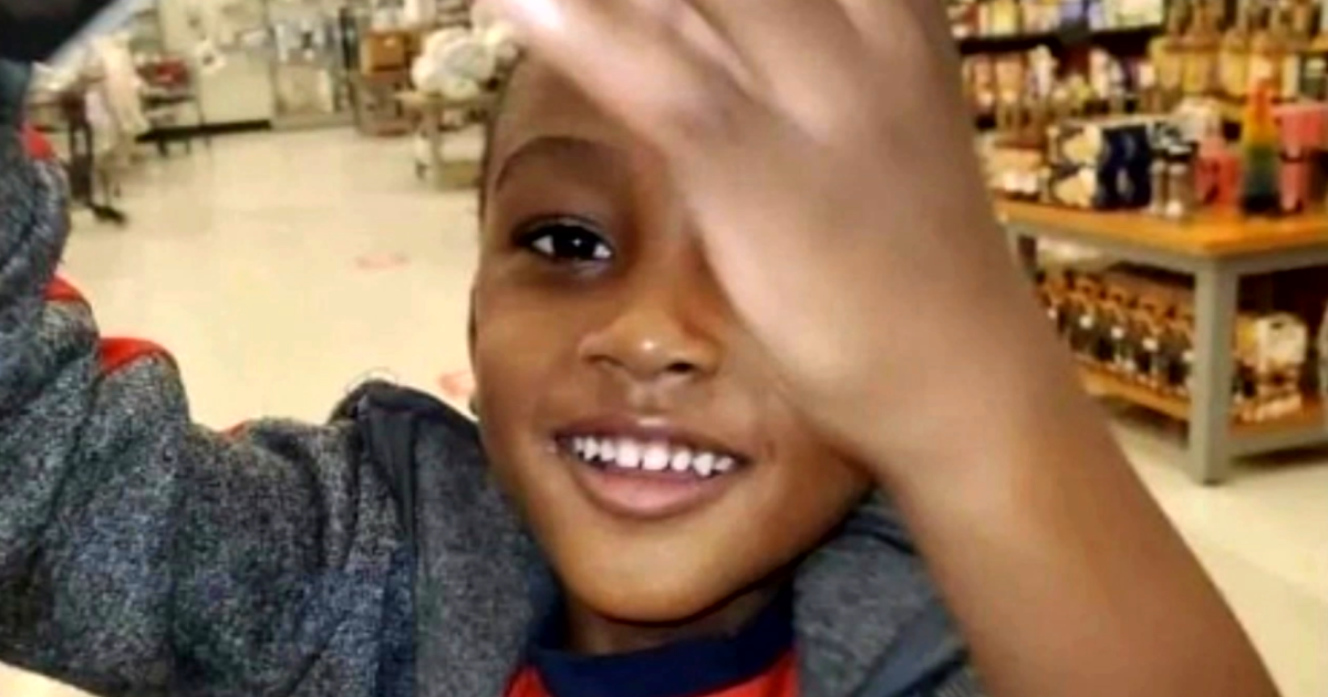 Woman charged in death of 5-year-old found in suitcase in seeks change of venue - Vimarsana News