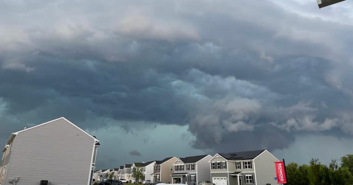 Severe storm knocks out power for thousands in Central Virginia