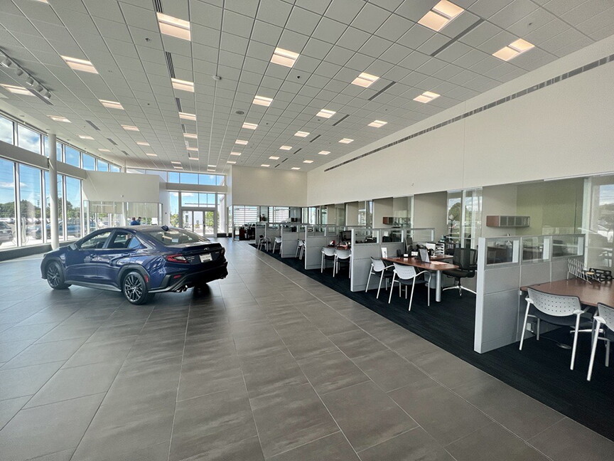 Fox Subaru (6115 - Interior Showroom).jpg