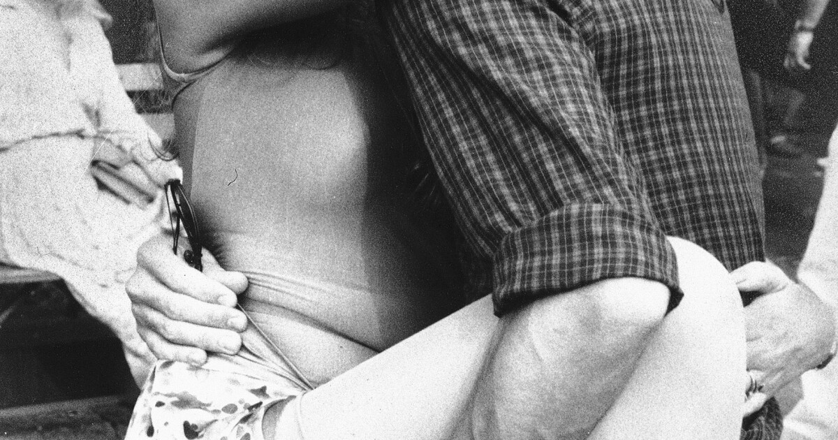 Valerie Perrine, 'Superman' and 'Lenny' actress, dies at 82