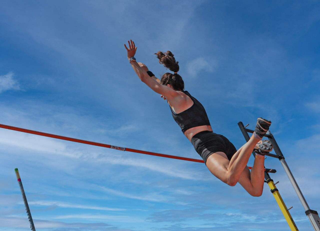 Lauren Kuntz competing in decathlon