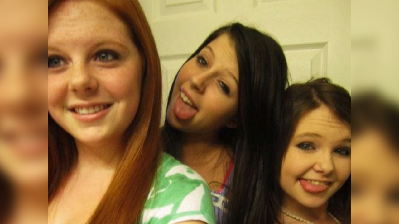 A Teenage Killer S Eerie Tweets She Sent After Stabbing Friend To