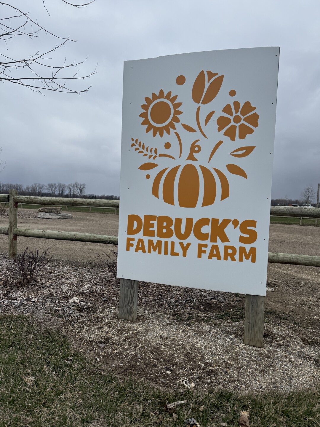 debuck family farm 1.JPG