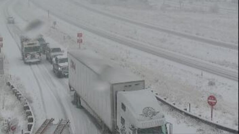 wb i-70 closed at de beque due to 18 car pileup.jpg