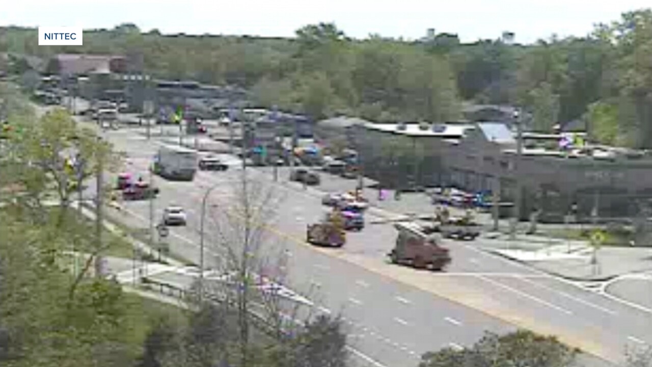 NF BLVD CRASH.jpg