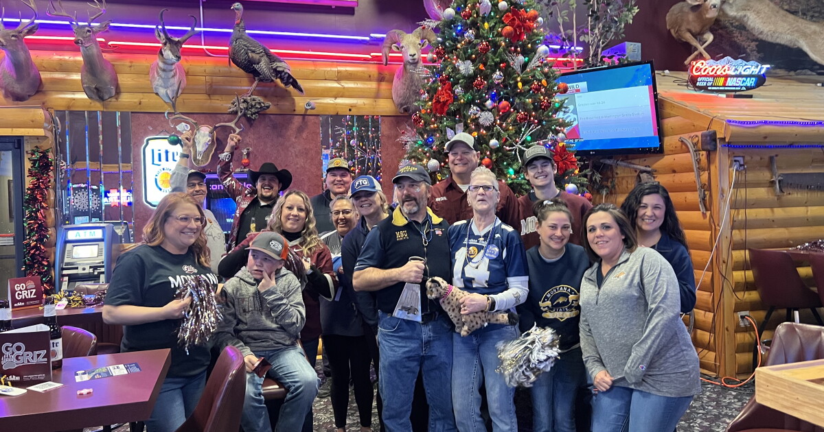 Cats-Griz watch party in Colstrip welcomes fans from both teams - Vimarsana News