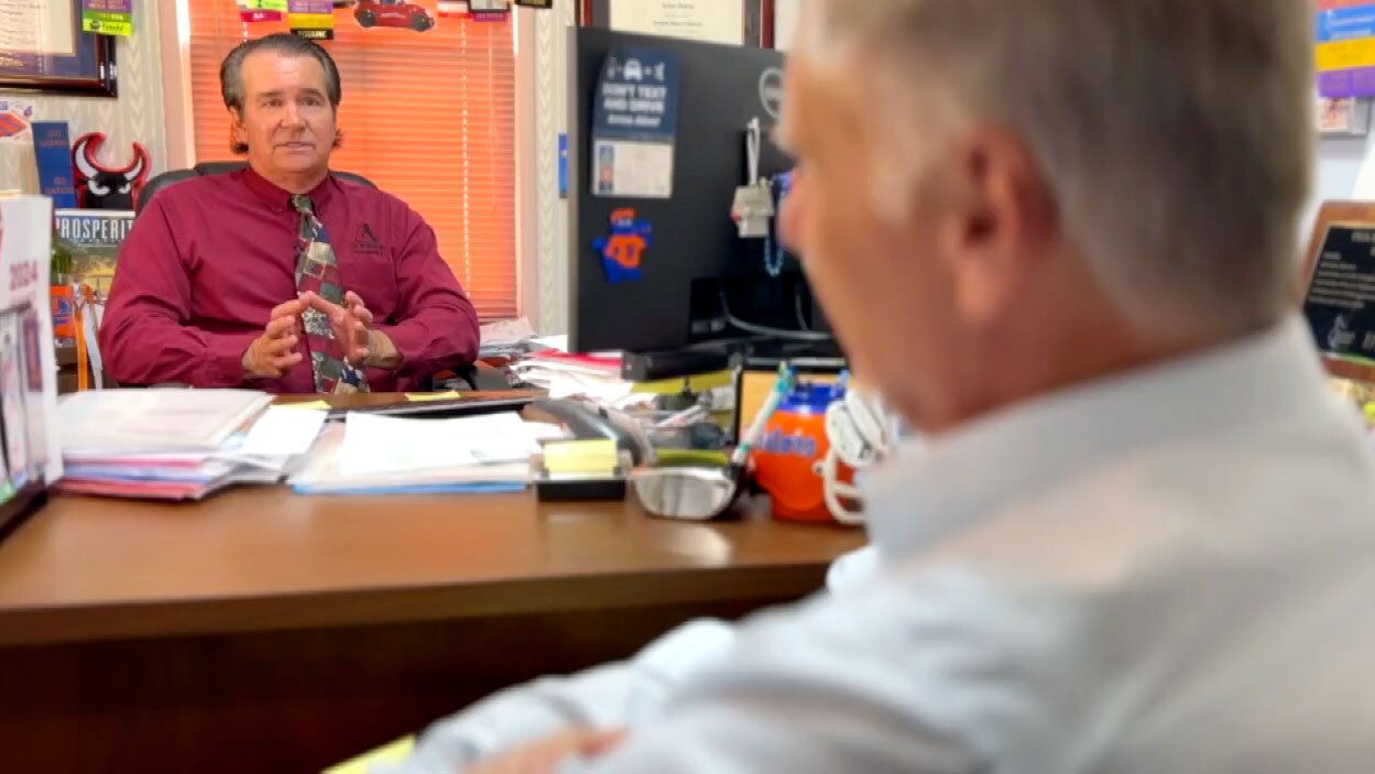 Lantana insurance agent Robert Norberg explains to WPTV reporter Matt Sczesny why residents across Florida are being hit by high insurance bills.