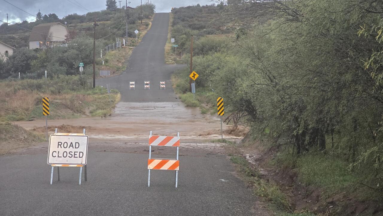 Floods in Cordes Lakes