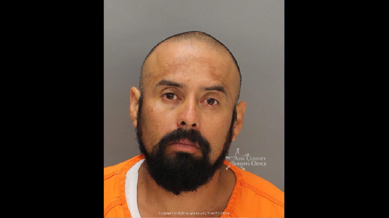 Juan Flores.png
