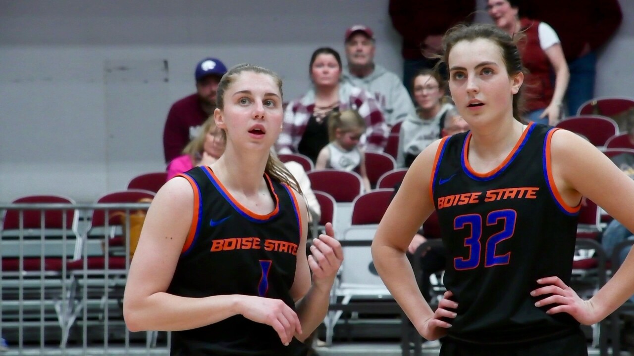 Mya Hansen and Natalie Pasco