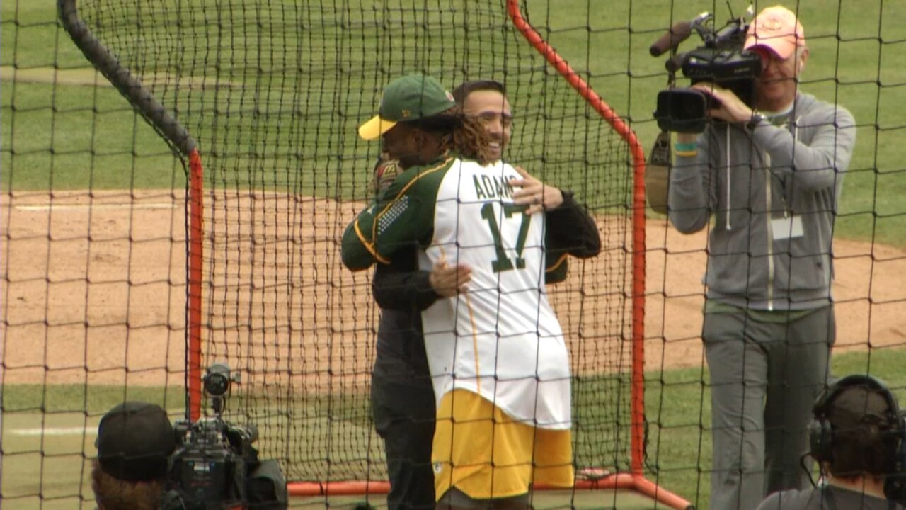 Team Offense Rides Offensive Outburst To Green And Gold - 