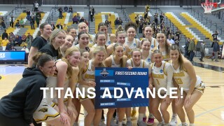 STILL DANCING: UW-Oshkosh takes down Wisconsin Lutheran to advance to Sweet 16