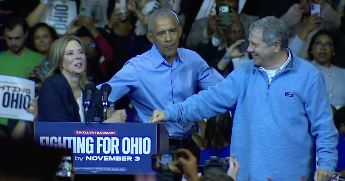 Obama campaigns in Cleveland for Ohio's Democratic ticket, backing Brown and Acton; slams Trump's focus on home renovations
