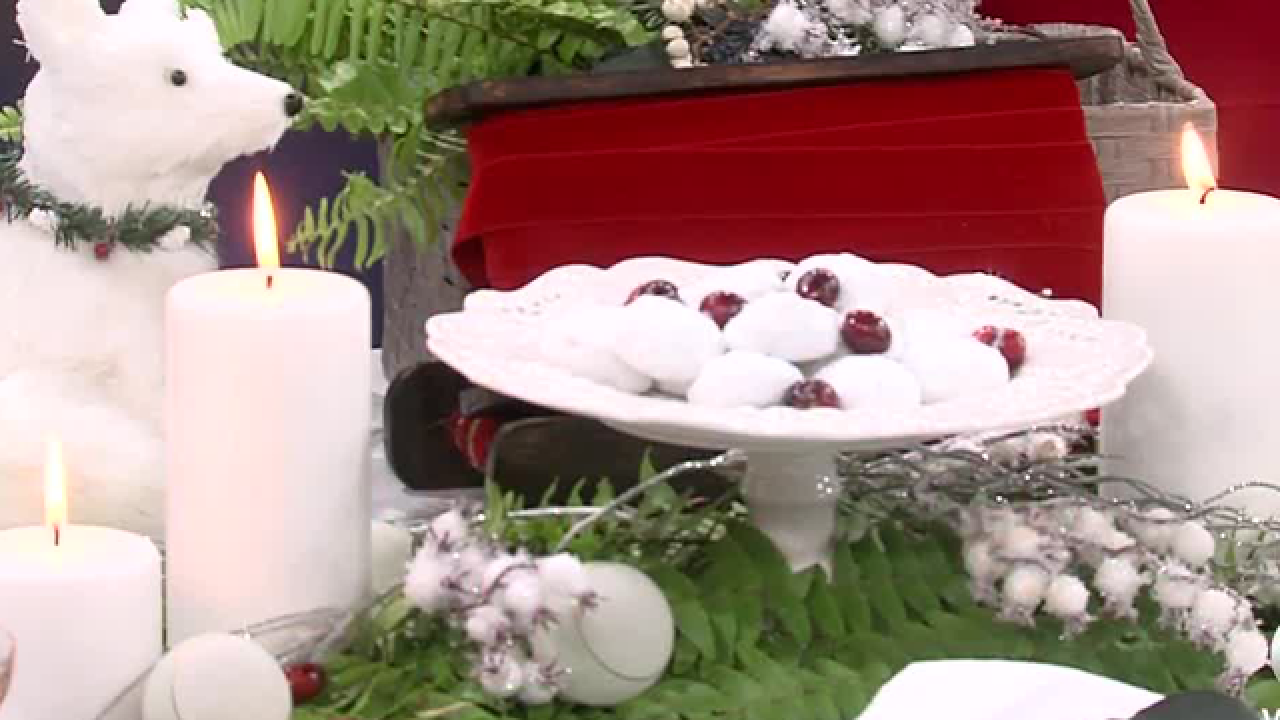 Holiday table decorations on a budget