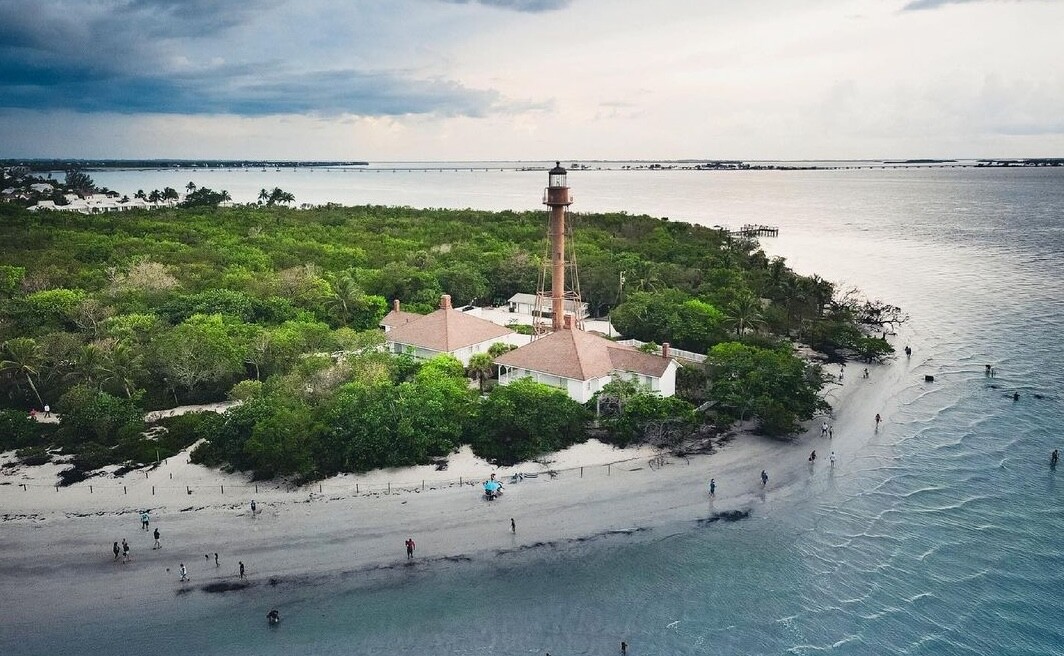 AerialSanibelLighthouse_Sanibel_egalotti_2021_07.jpg