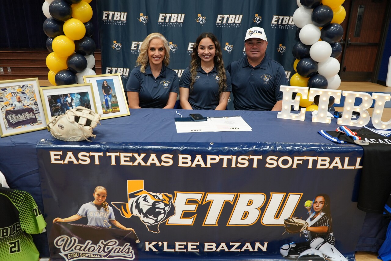 Santa Gertrudis Academy catcher K'Lee Bazan