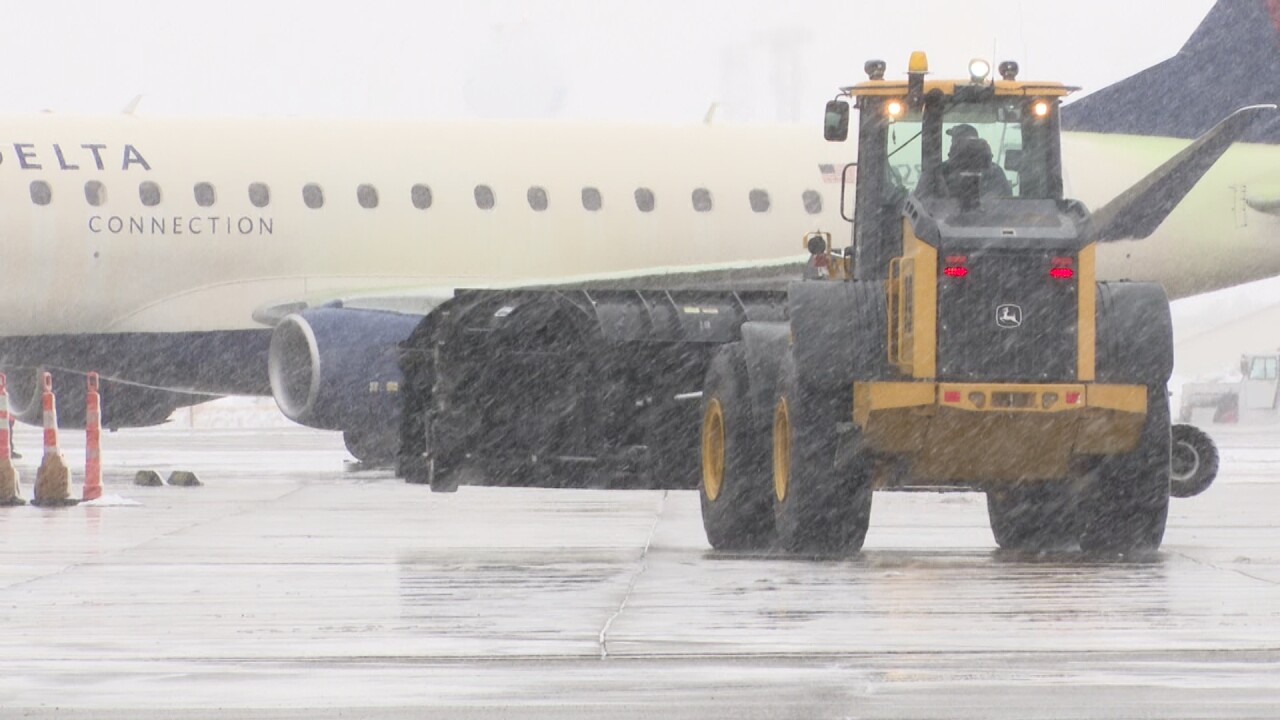 Airport Snow 