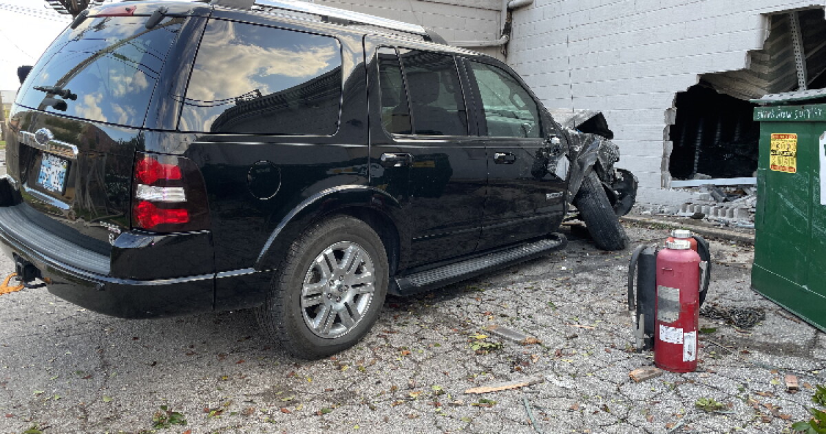 TFD: Car crashes into building, causes gas leak