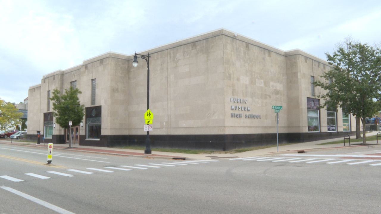 Grand Rapids Public Museum High School.png