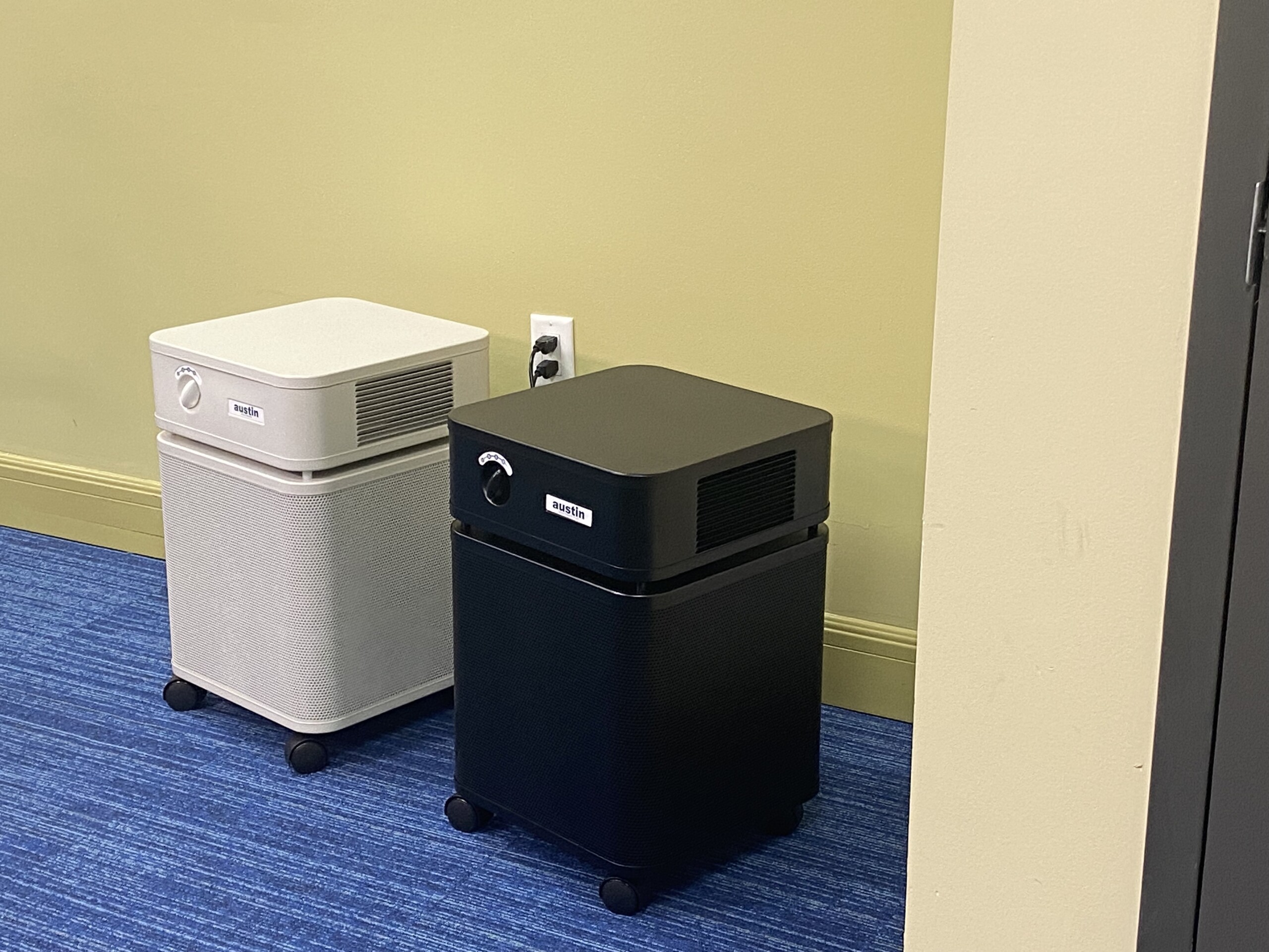 Air purifiers in classrooms