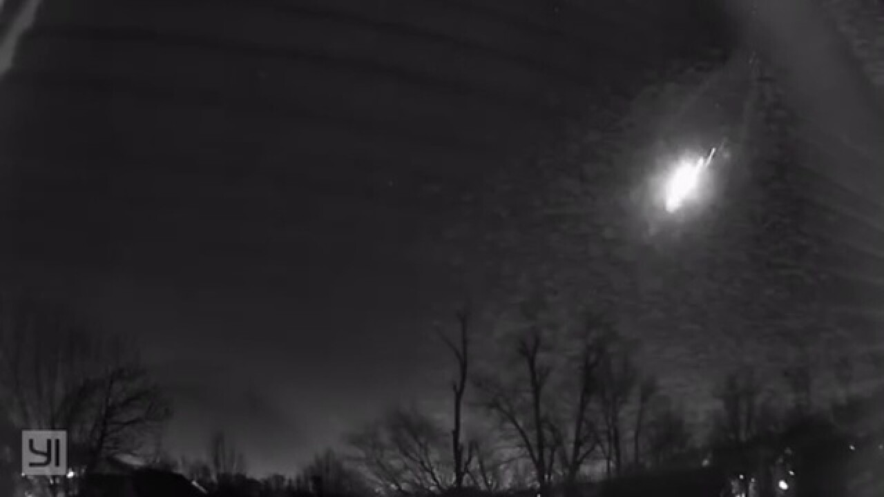 VIDEO Possible meteor in central Indiana