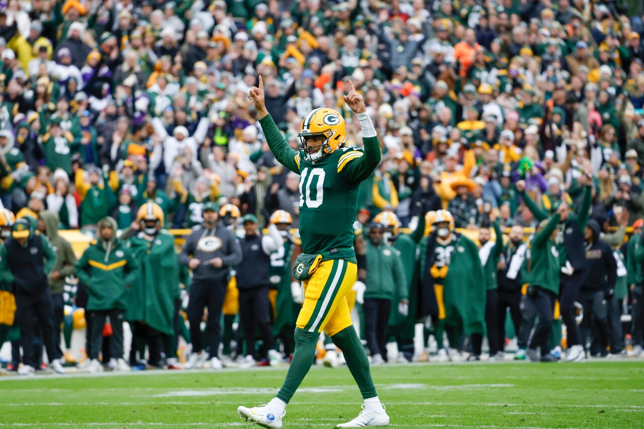 Vikings Packers Football