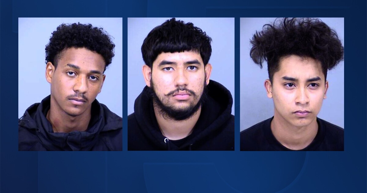 DPS: Suspects in custody after shots fired at trooper in PHX