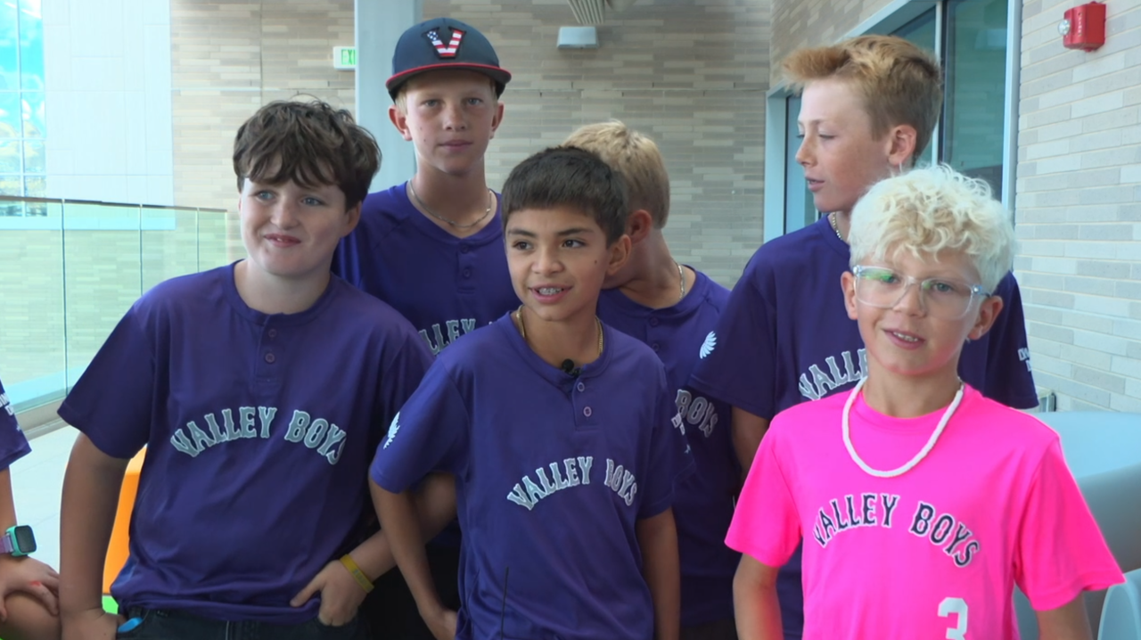5-year-old rings the bell after her cancer treatment with her ‘Baseball Boys’