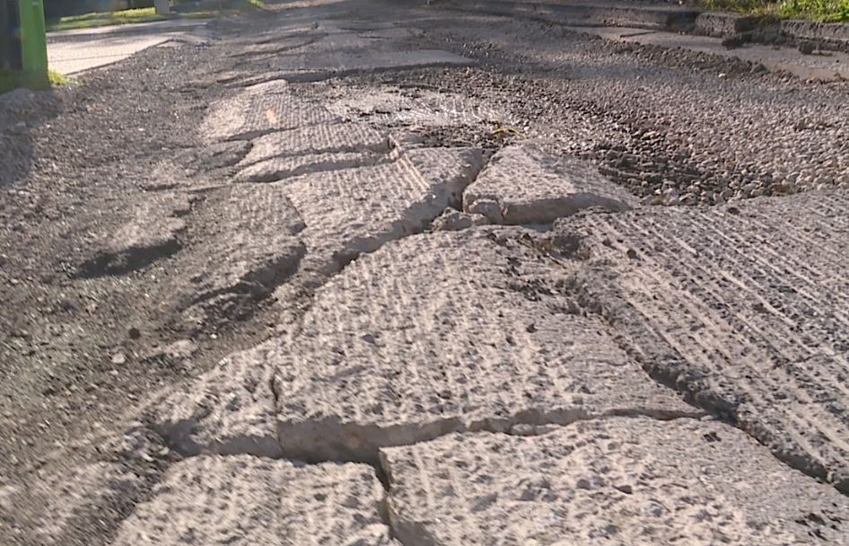 Garfield Hts. resident upset by neighborhood repaving delays