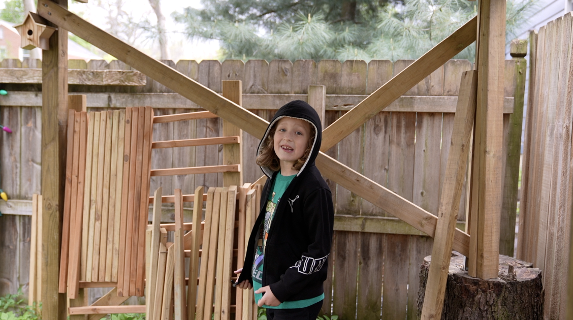 East Lansing family fighting to keep tree house