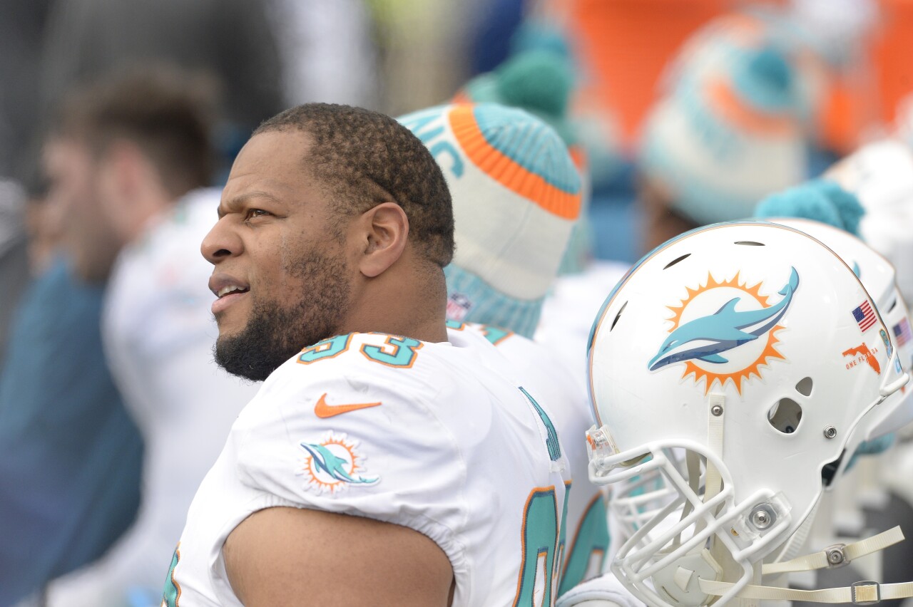 Miami Dolphins defensive tackle Ndamukong Suh watches teammates at Buffalo Bills, Dec. 17, 2017