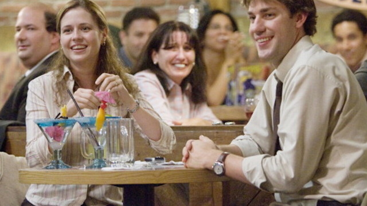 Actress Jenna Fischer returns to Chili's; company provides hilarious response