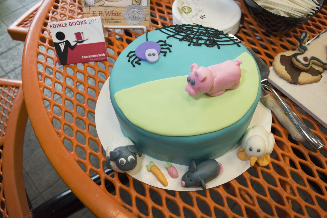 Book festival Charlotte's Web.jpg