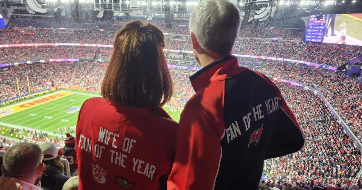 Buccaneers' Fan of the Year gets VIP treatment at Super Bowl 58 - Vimarsana News