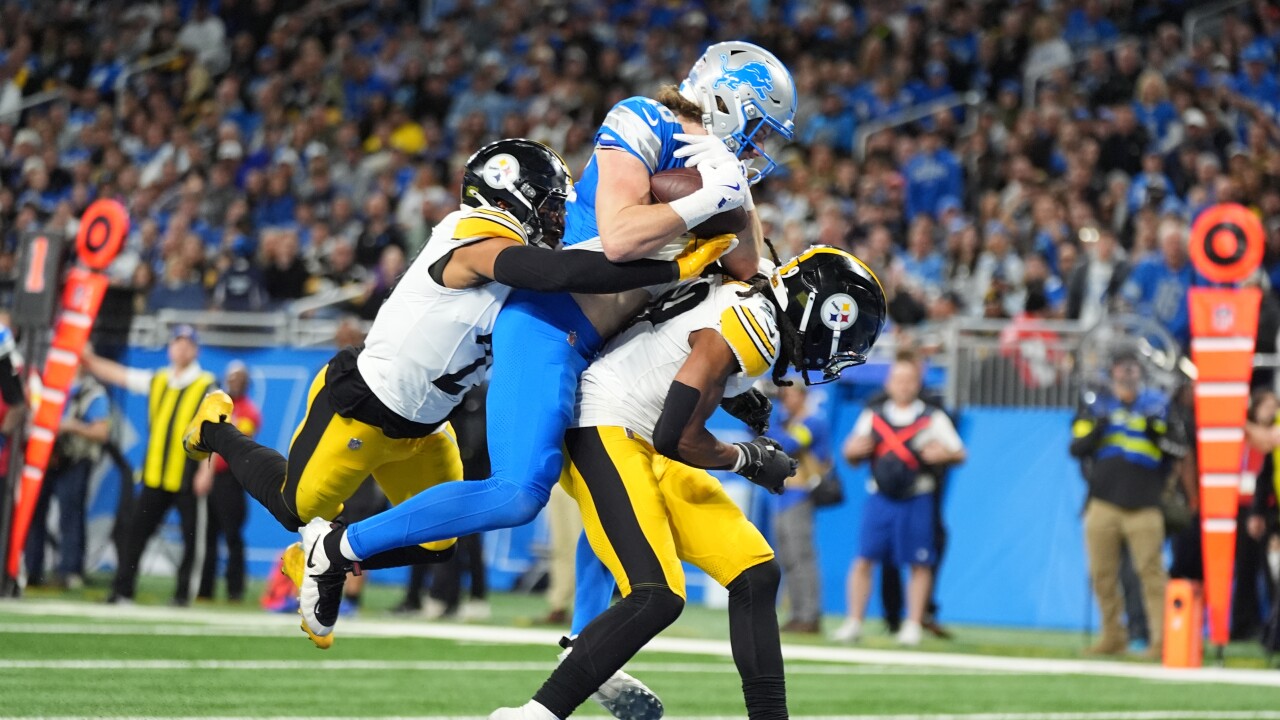 Steelers Lions Football