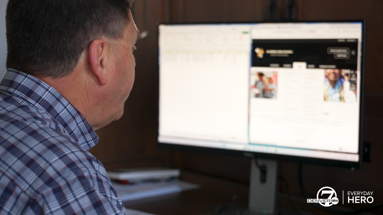 Todd Clyncke shopping.png