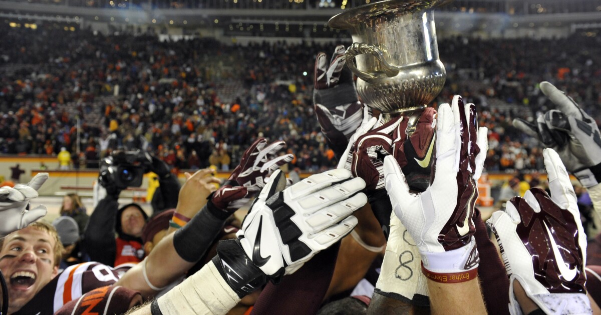 Uva And Virginia Tech Battle For Commonwealth Cup Acc Coastal