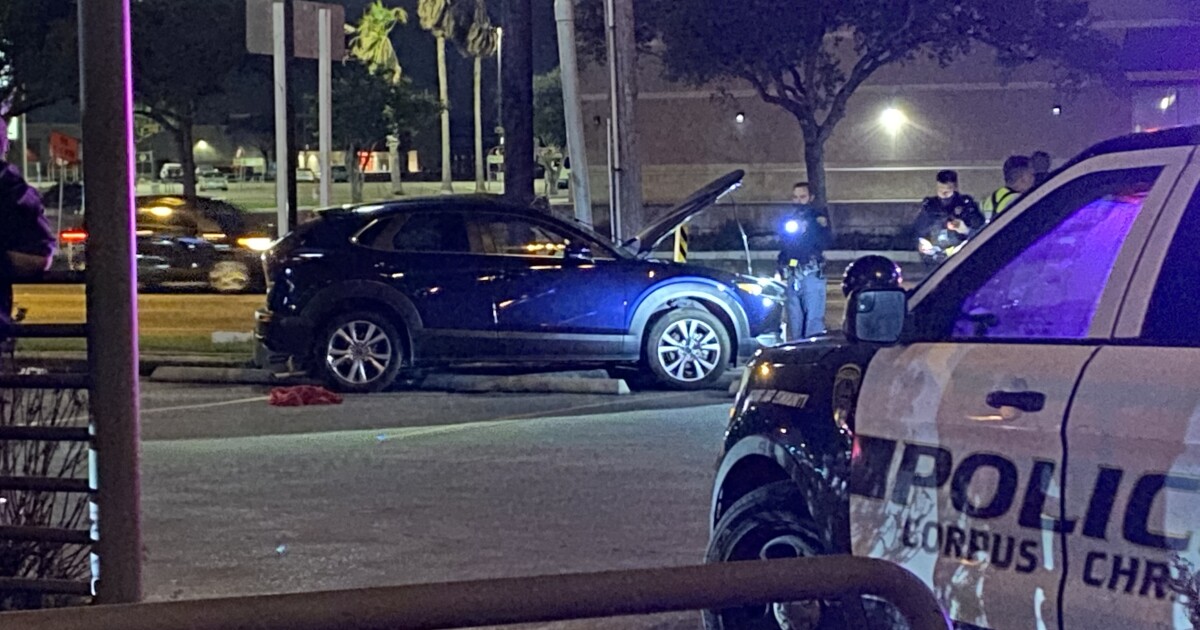 Early morning car crash on Staples leaves two injured