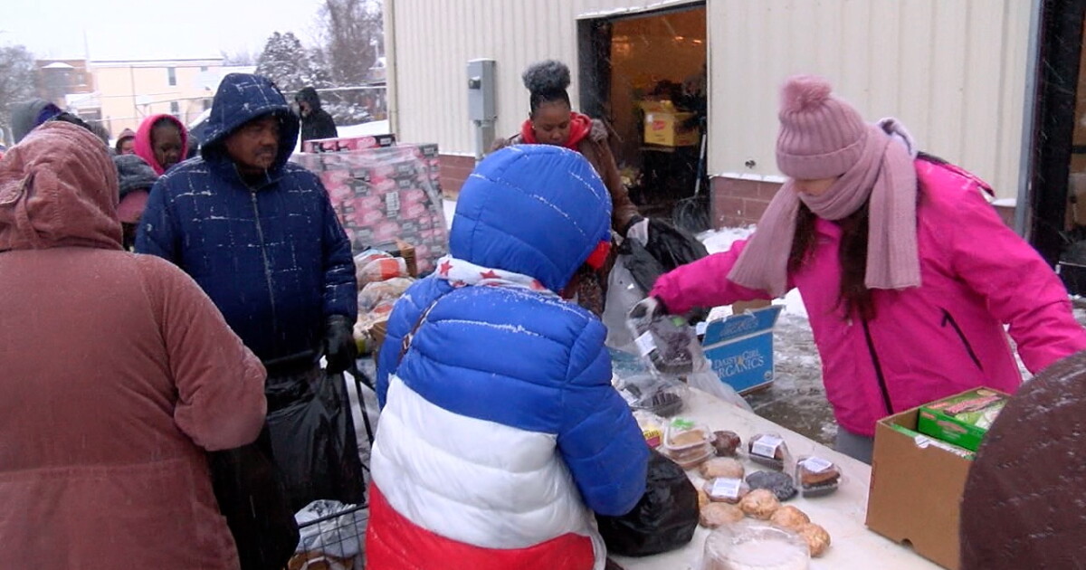 Buffalo Dream Center gives away free groceries to those in need - Vimarsana News